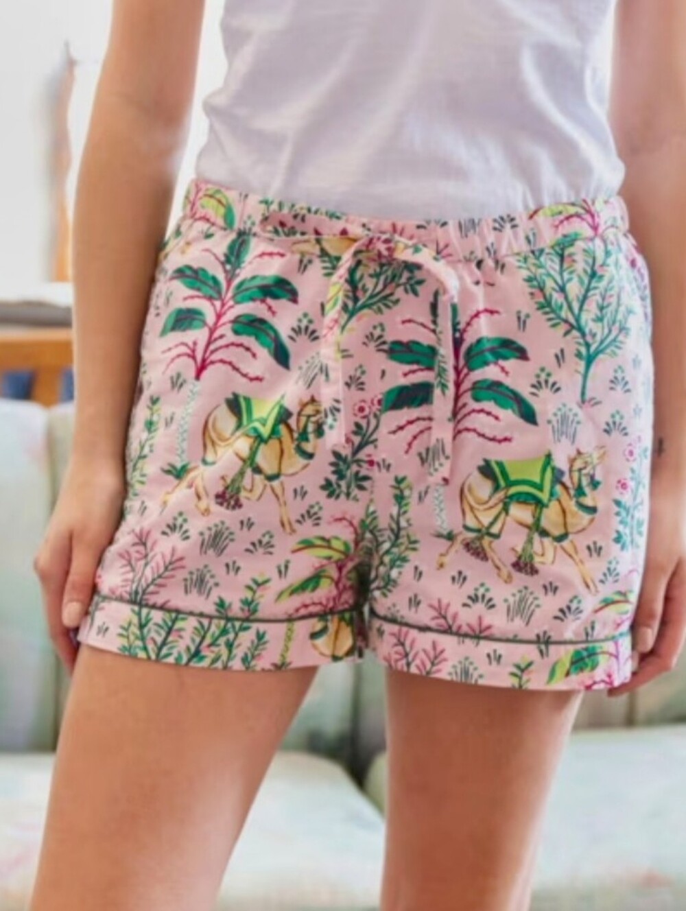 EUC Printfresh Camel's Courtyard Shorts, Size Small